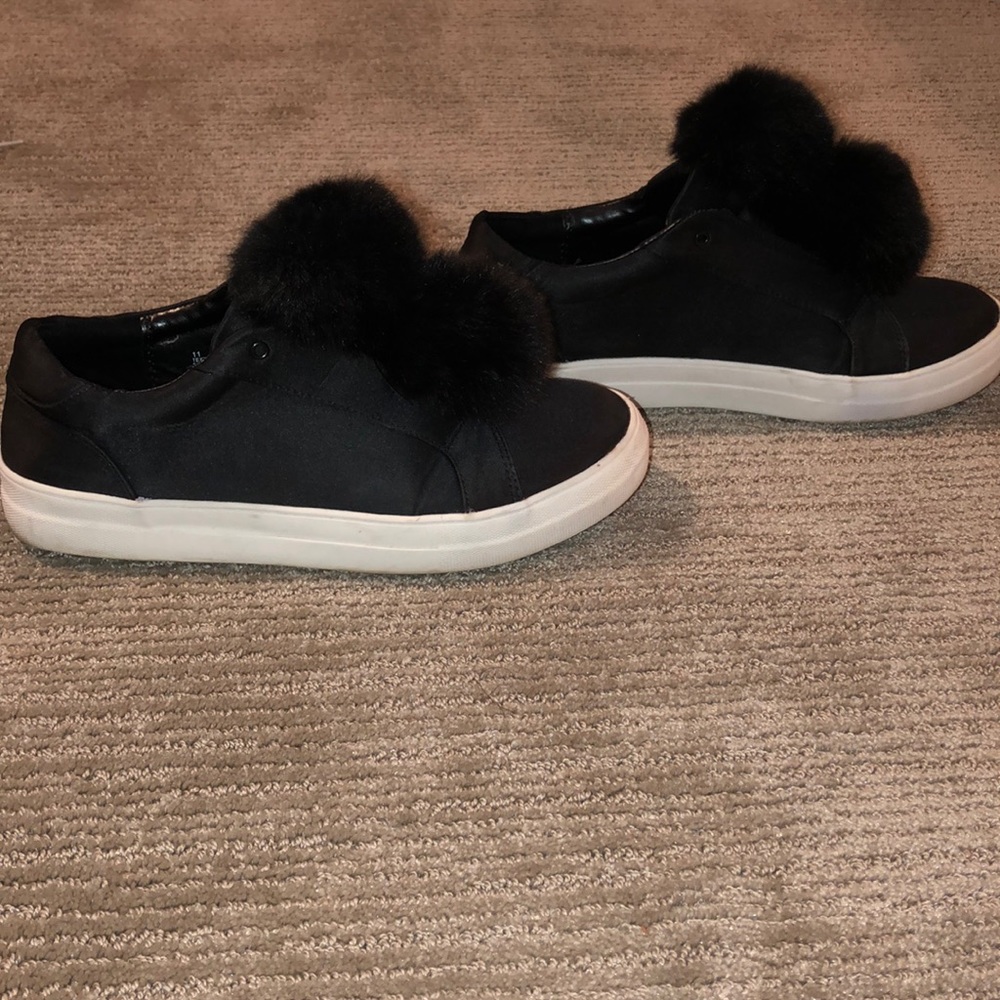 Pom Pom shoes